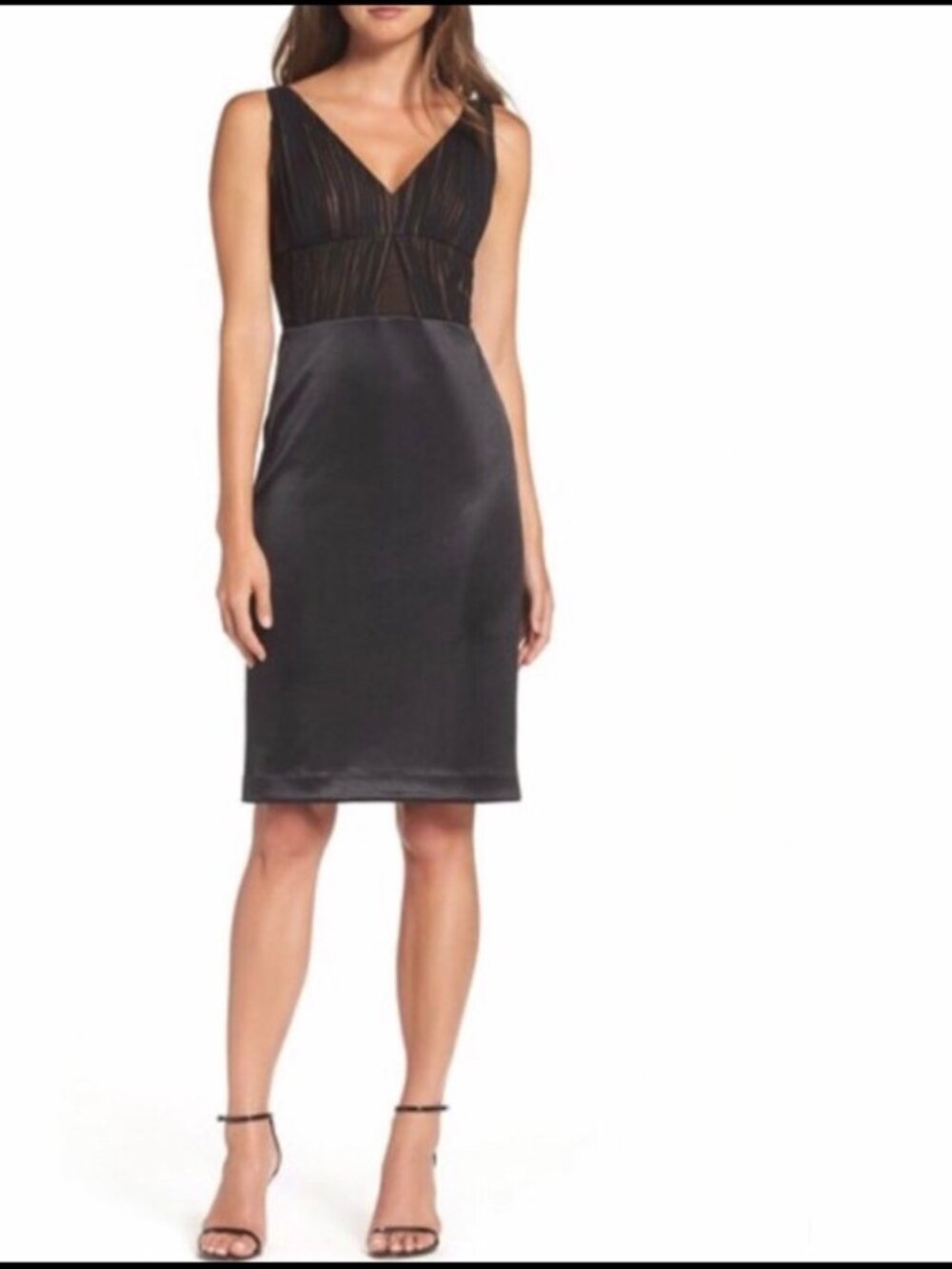 Vera Wang Black V-Neck Sleeveless Midi Dress